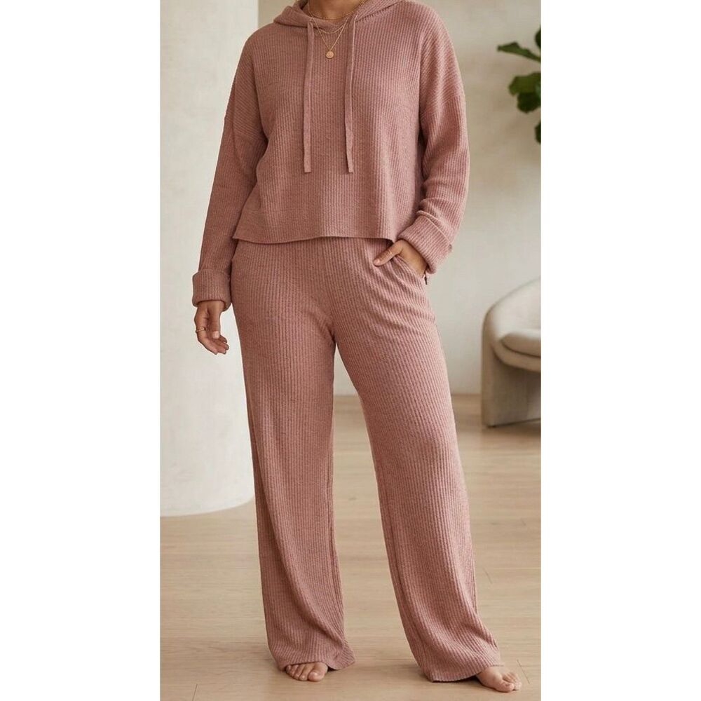 Barefoot Dreams set, pants and hoodie size XL